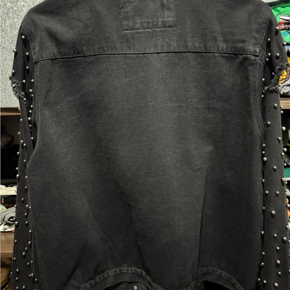 Distress Jean Jacket - Picture 7 of 8